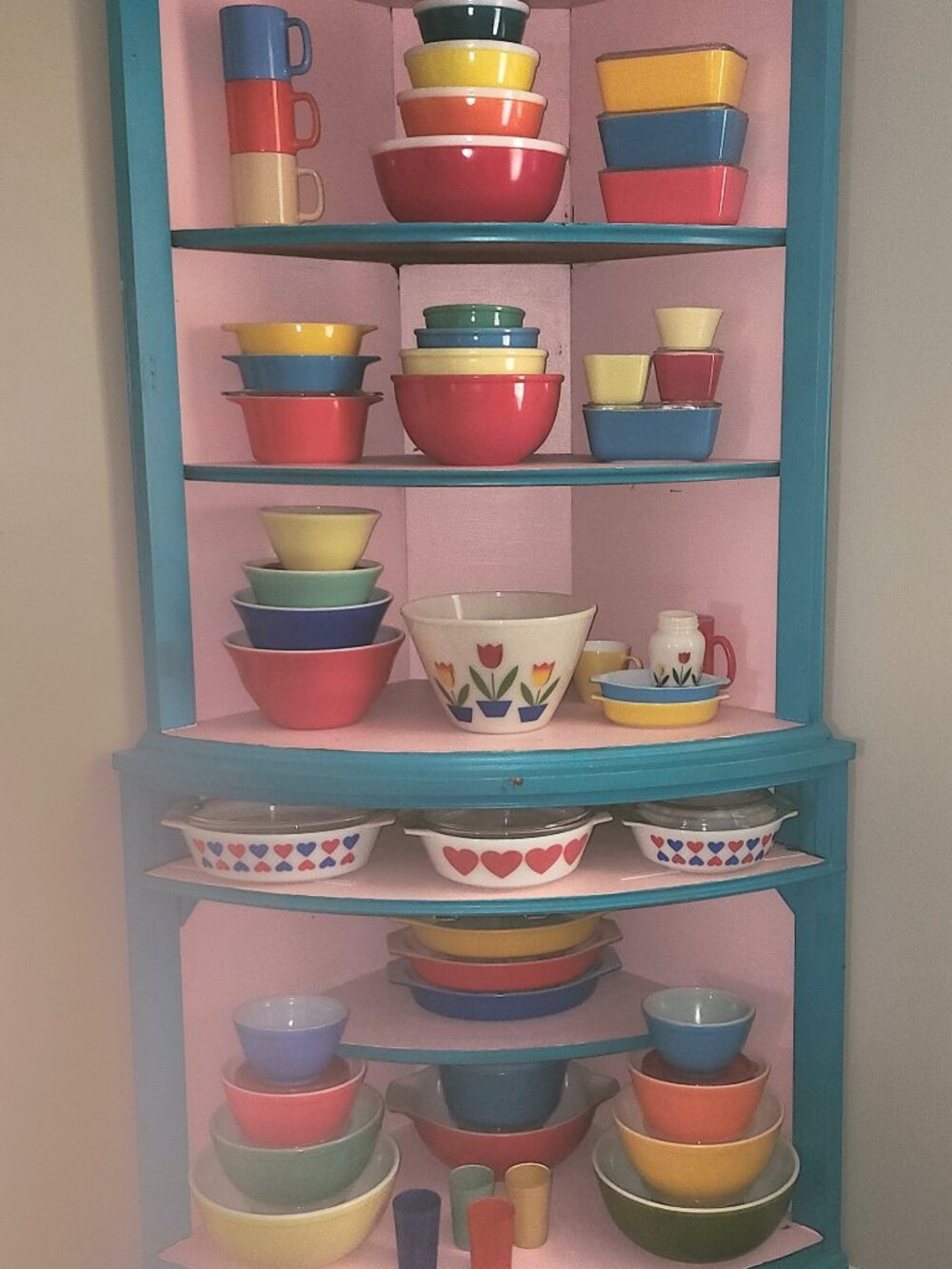 Pyrex JAJ primary Bowl set